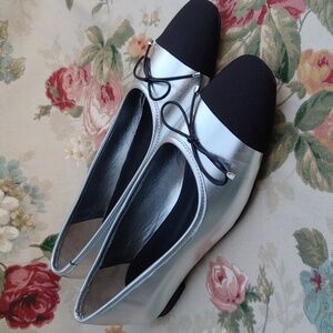 SCHUTZ Arissa Cap Toe Ballet Flats in Silver and Black Women's size 9 NWOT